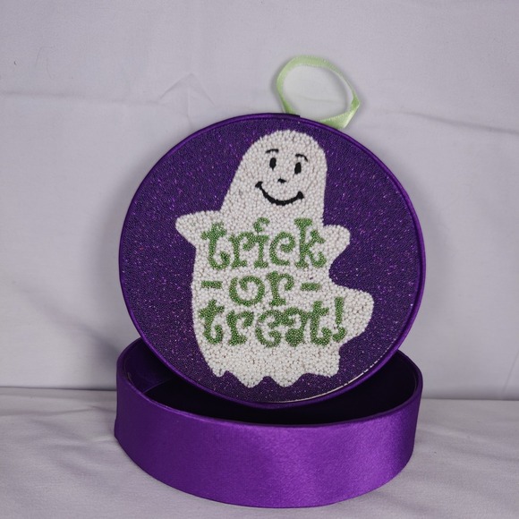 Halloween Gift Boxes - Sold as Lot of 36. Mix of 21 Ghost and 15 Cat Boxes - Picture 9 of 9